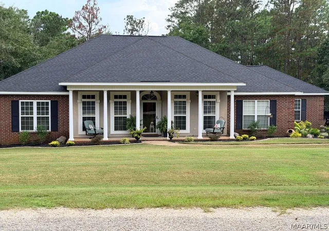 Photo 1 of Sale Pending at 1615 Timber Trl, Deatsville, AL 36022 | MLS# 590118 | Listing updated on 2026-10-02