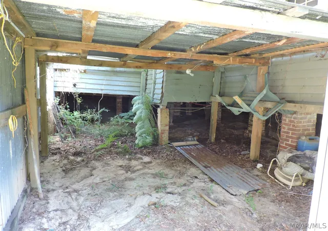 Photo 4 of Single family home for sale at 147 Fails Rd, Letohatchee, AL 36047 | MLS# 590106 | Listing updated on 2026-09-13