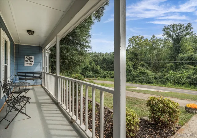 Photo 3 of Single family home for sale at 835 Gunnells Rd, Deatsville, AL 36022 | MLS# 590068 | Listing updated on 2026-10-02