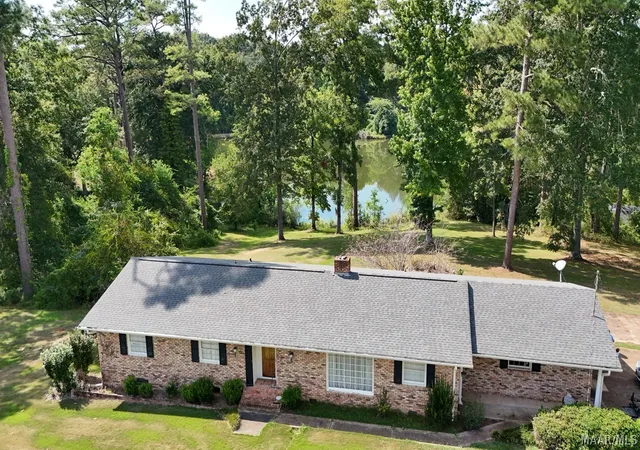 Photo 1 of Single family home for sale at 301 Church St, Linden, AL 36748 | MLS# 590166 | Listing updated on 2026-09-07