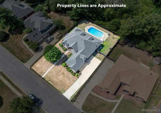 Photo 2 of Single family home for sale at 721 Keeneland Way, Montgomery, AL 36109 | MLS# 590073 | Listing updated on 2026-09-10
