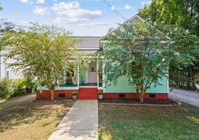 Photo 1 of Single family home for sale at 248 1st Street, Prattville, AL 36067 | MLS# 590161 | Listing updated on 2026-09-05