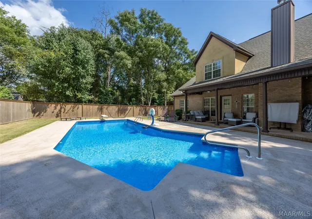 Photo 3 of Single family home for sale at 336 Kimrick Dr, Deatsville, AL 36022 | MLS# 590158 | Listing updated on 2026-09-21