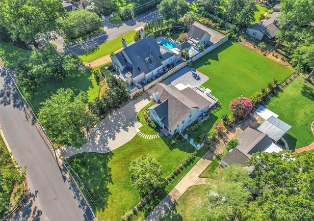 Photo 1 of Single family home for sale at 1064 Glen Grattan Dr, Montgomery, AL 36111 | MLS# 590202 | Listing updated on 2026-09-08