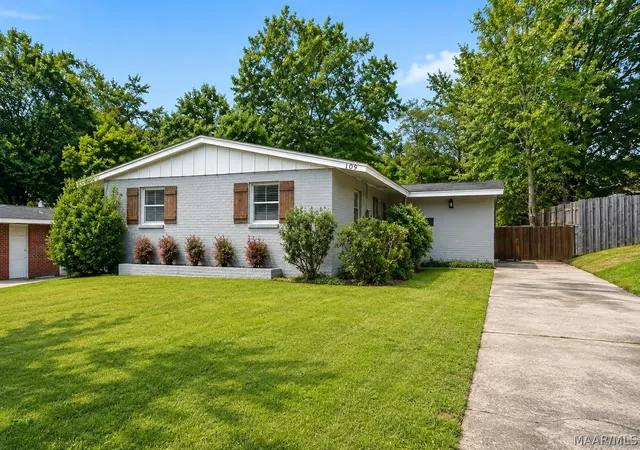 Photo 1 of Single family home for sale at 109 Eton Rd, Montgomery, AL 36109 | MLS# 590201 | Listing updated on 2026-09-04