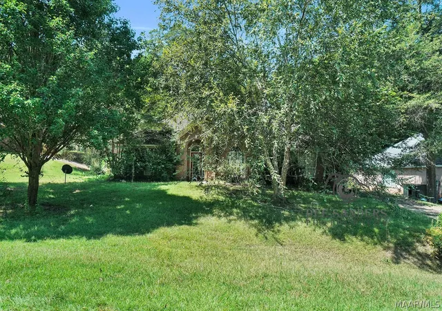 Photo 2 of Single family home for sale at 391 Fallon Ct, Deatsville, AL 36022 | MLS# 590238 | Listing updated on 2026-09-24