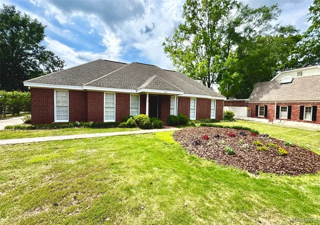 Single family home for sale at 3000 Old Farm Rd, Montgomery, AL 36111 | MLS# 590249