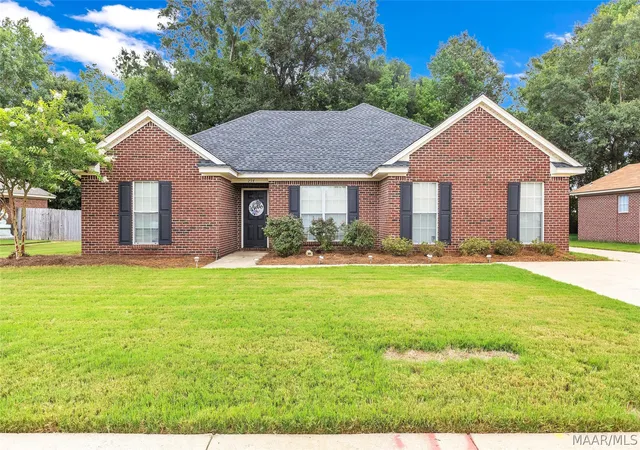 Photo 1 of Single family home for sale at 254 Ridgeview Dr, Millbrook, AL 36054 | MLS# 590253 | Listing updated on 2026-09-06