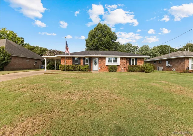 Photo 1 of Single family home for sale at 251 Teri Ln, Prattville, AL 36066 | MLS# 590240 | Listing updated on 2026-09-10