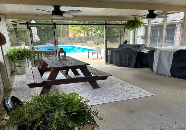 Photo 3 of Single family home for sale at 20 Springbrook Dr, Wetumpka, AL 36093 | MLS# 589264 | Listing updated on 2026-09-30
