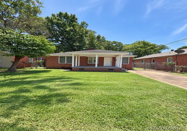 Single family home for sale at 2620 Geneva St, Montgomery, AL 36107 | MLS# 590037