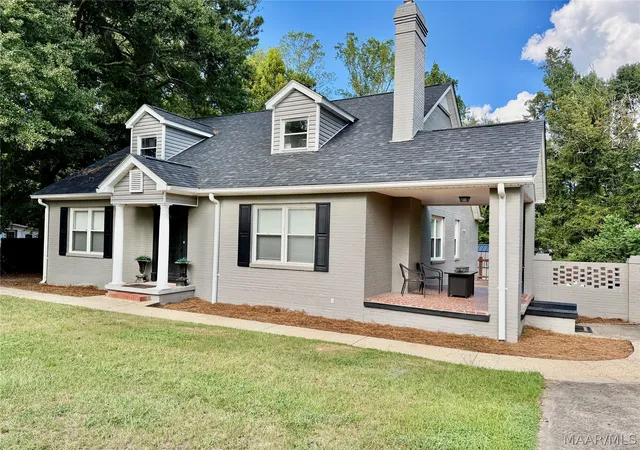 Photo 3 of Single family home for sale at 302 Kowaliga Rd, Eclectic, AL 36024 | MLS# 590258 | Listing updated on 2026-09-05