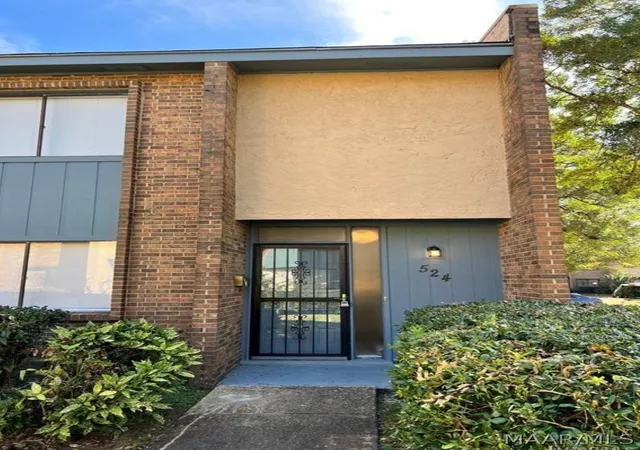 Photo 1 of Townhouse for sale at 524 Winston Dr #2D, Montgomery, AL 36111 | MLS# 590272 | Listing updated on 2026-09-07
