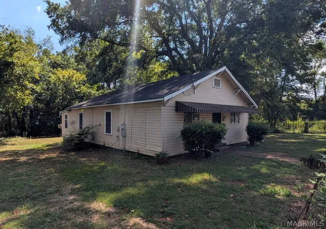 Photo 3 of Single family home for sale at 2809 Park Lawn Ave Sw, Birmingham, AL 35211 | MLS# 590267 | Listing updated on 2026-09-08