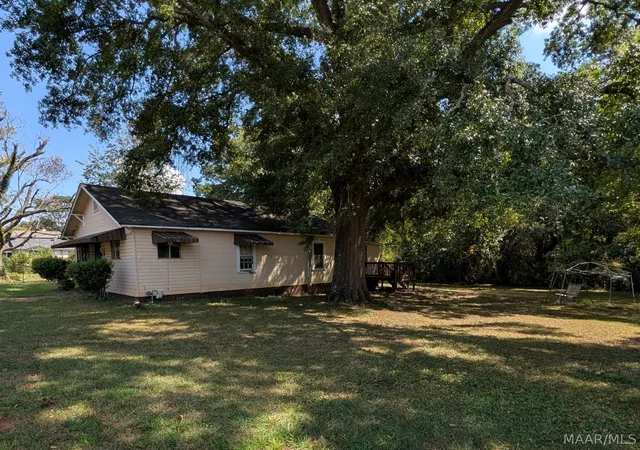Photo 4 of Single family home for sale at 2809 Park Lawn Ave SW, Birmingham, AL 35211 | MLS# 590267 | Listing updated on 2026-09-08