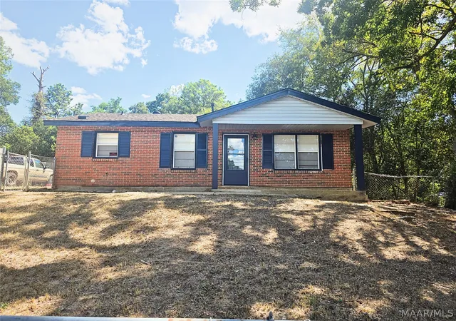 Single family home for sale at 1608 Crouson St, Montgomery, AL 36110 | MLS# 590292