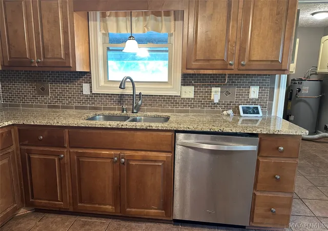 Photo 4 of Single family home for sale at 578 Ridgefield Dr, Wetumpka, AL 36093 | MLS# 590252 | Listing updated on 2026-09-09
