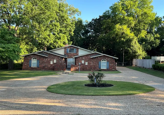 Photo 1 of Single family home for sale at 4224 Wares Fry Rd, Montgomery, AL 36109 | MLS# 590310 | Listing updated on 2026-09-10
