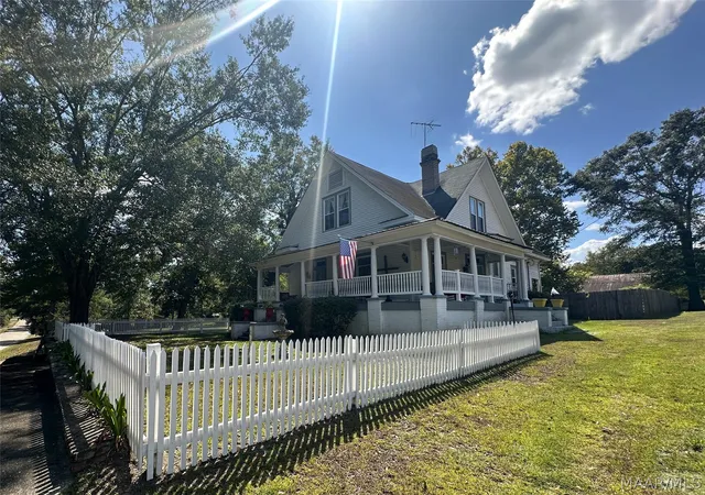 Photo 22 of Single family home for sale at 225 Central Ave, Eclectic, AL 36024 | MLS# 590324 | Listing updated on 2026-09-29