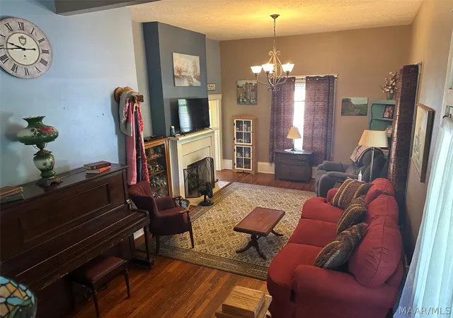 Photo 3 of Single family home for sale at 225 Central Ave, Eclectic, AL 36024 | MLS# 590324 | Listing updated on 2026-09-29