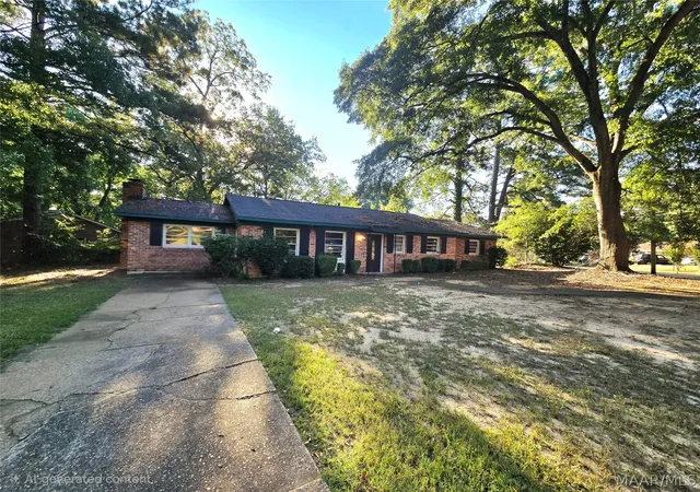 Photo 2 of Single family home for sale at 1827 Pinecrest Dr, Montgomery, AL 36107 | MLS# 590332 | Listing updated on 2026-09-09