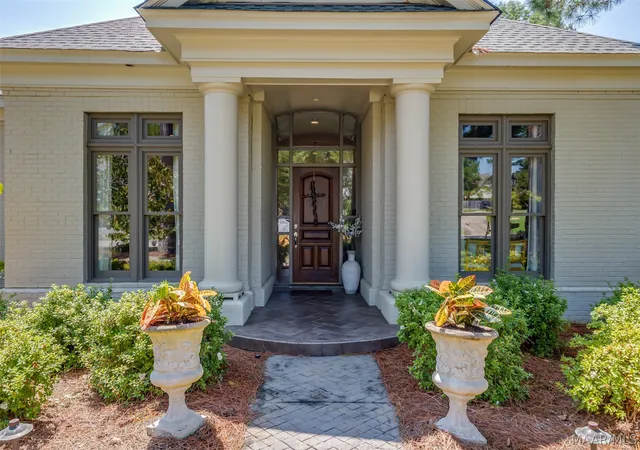 Photo 2 of Single family home for sale at 9512 Bent Brk Dr, Montgomery, AL 36117 | MLS# 590263 | Listing updated on 2026-09-10