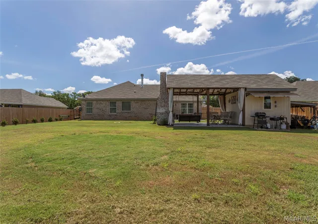 Photo 33 of Single family home for sale at 1891 Landing Pl, Deatsville, AL 36022 | MLS# 590351 | Listing updated on 2026-09-25