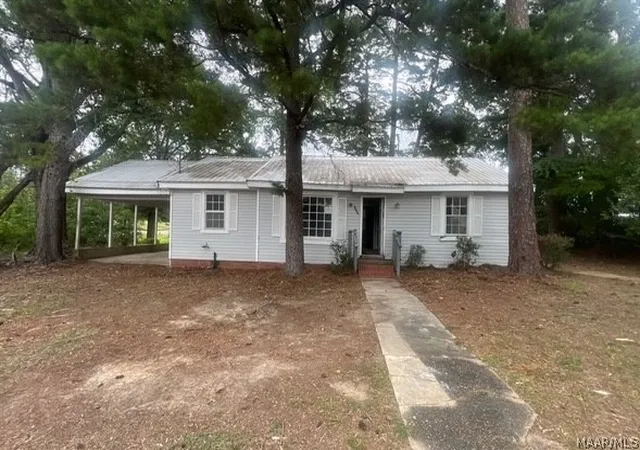 Photo 1 of Single family home for sale at 118 Darby Ave, Georgiana, AL 36033 | MLS# 590358 | Listing updated on 2026-09-11