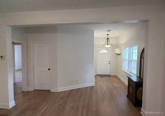 Photo 4 of Single family home for sale at 405 W Bridge St, Wetumpka, AL 36092 | MLS# 590327 | Listing updated on 2026-09-25