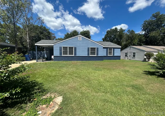 Photo 2 of Single family home for sale at 1017 Gipson St, Prattville, AL 36066 | MLS# 590365 | Listing updated on 2026-10-02