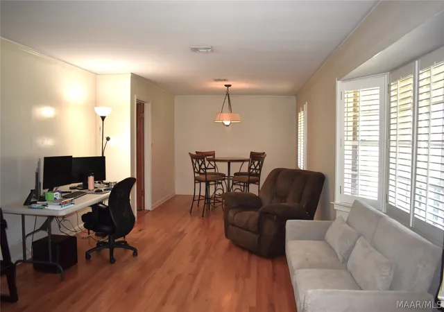 Photo 3 of Single family home for sale at 304 Sterling Dr, Montgomery, AL 36109 | MLS# 590321 | Listing updated on 2026-09-11