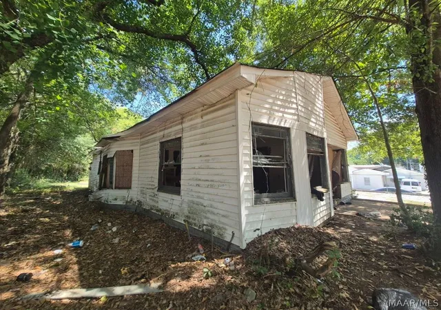 Photo 4 of Single family home for sale at 635 Grace St, Montgomery, AL 36107 | MLS# 590373 | Listing updated on 2026-09-10