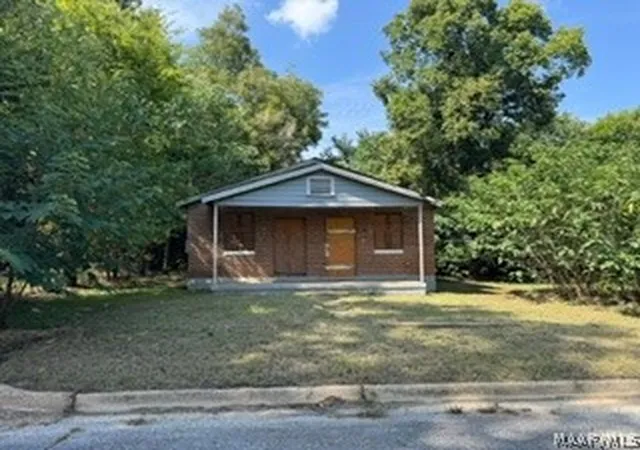 Photo 3 of Multi family home for sale at 2014 Council St, Montgomery, AL 36108 | MLS# 589996 | Listing updated on 2026-09-11