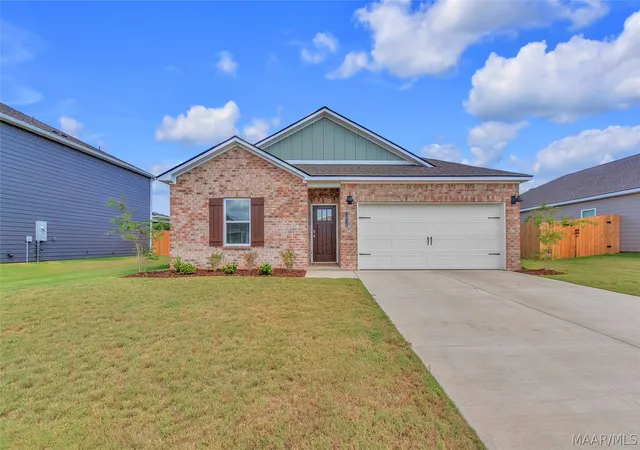 Photo 1 of Single family home for sale at 1014 Kelly Way, Prattville, AL 36066 | MLS# 590322 | Listing updated on 2026-09-30