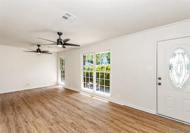 Photo 3 of Single family home for sale at 3797 Royal Crst Dr, Montgomery, AL 36109 | MLS# 589932 | Listing updated on 2026-09-11