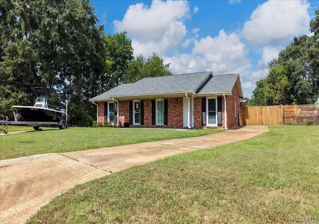 Photo 2 of Single family home for sale at 114 Ivey Ct, Prattville, AL 36066 | MLS# 590376 | Listing updated on 2026-09-30
