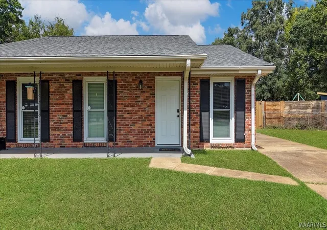 Photo 3 of Single family home for sale at 114 Ivey Ct, Prattville, AL 36066 | MLS# 590376 | Listing updated on 2026-09-30