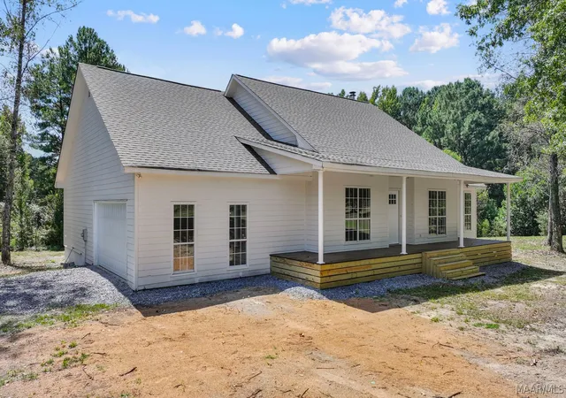 Photo 4 of Single family home for sale at 4650 Claud Fleahop Rd, Tallassee, AL 36078 | MLS# 590412 | Listing updated on 2026-09-13