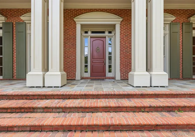 Photo 2 of Mansion for sale at 6024 Greystone Pl, Montgomery, AL 36117 | MLS# 590389 | Listing updated on 2026-09-17