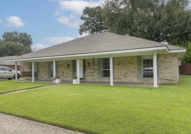 Photo 3 of Sale Pending at 500 Kees Cir, Lafayette, LA 70506 | MLS# 2600008014 | Listing updated on 2026-09-16