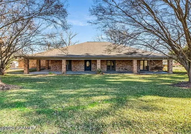Photo 1 of Single family home for sale at 372 Fort Hamilton Dr, Opelousas, LA 70570 | MLS# 2600008993 | Listing updated on 2026-10-16