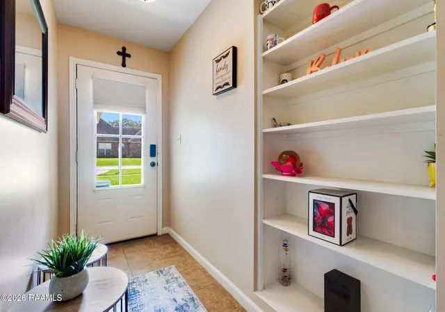 Photo 3 of Single family home for sale at 706 Breaux Rd, Lafayette, LA 70507 | MLS# 2600008242 | Listing updated on 2026-09-11