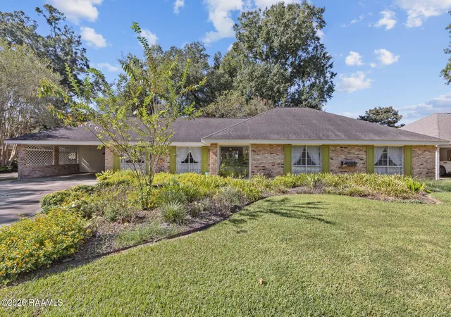 Single family home for sale at 728 Alonda Dr, Lafayette, LA 70503 | MLS# 2600009236