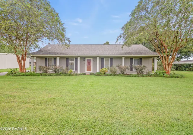 Photo 2 of Sale Pending at 640 Saint Berchman Dr, Opelousas, LA 70570 | MLS# 2600008359 | Listing updated on 2026-09-09