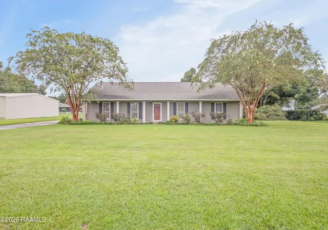 Photo 4 of Sale Pending at 640 Saint Berchman Dr, Opelousas, LA 70570 | MLS# 2600008359 | Listing updated on 2026-09-09