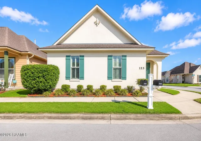 Photo 1 of Single family home for sale at 123 Pettigrove Dr, Youngsville, LA 70592 | MLS# 2600007635 | Listing updated on 2026-09-16