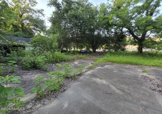 Photo 2 of Single family home for sale at 182 W George B Mowad Hwy, Oakdale, LA 71463 | MLS# 2600009210 | Listing updated on 2026-09-30