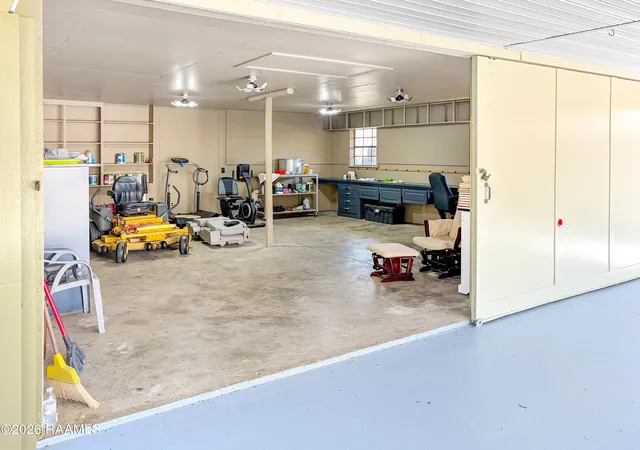 Photo 4 of Single family home for sale at 112 Saint Bernadette Dr, Lafayette, LA 70507 | MLS# 2600003973 | Listing updated on 2026-09-08
