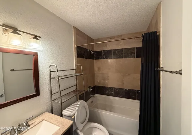 Photo 3 of Single family home for sale at 107 Cane Fld St, Youngsville, LA 70592 | MLS# 2600008358 | Listing updated on 2026-09-04