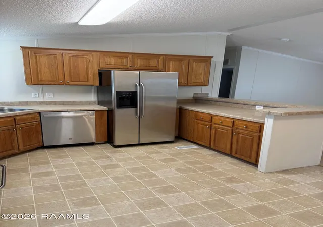 Photo 3 of Manufactured home for sale at 1020 Weeping Willow Dr, Breaux Bridge, LA 70517 | MLS# 2600008397 | Listing updated on 2026-09-13